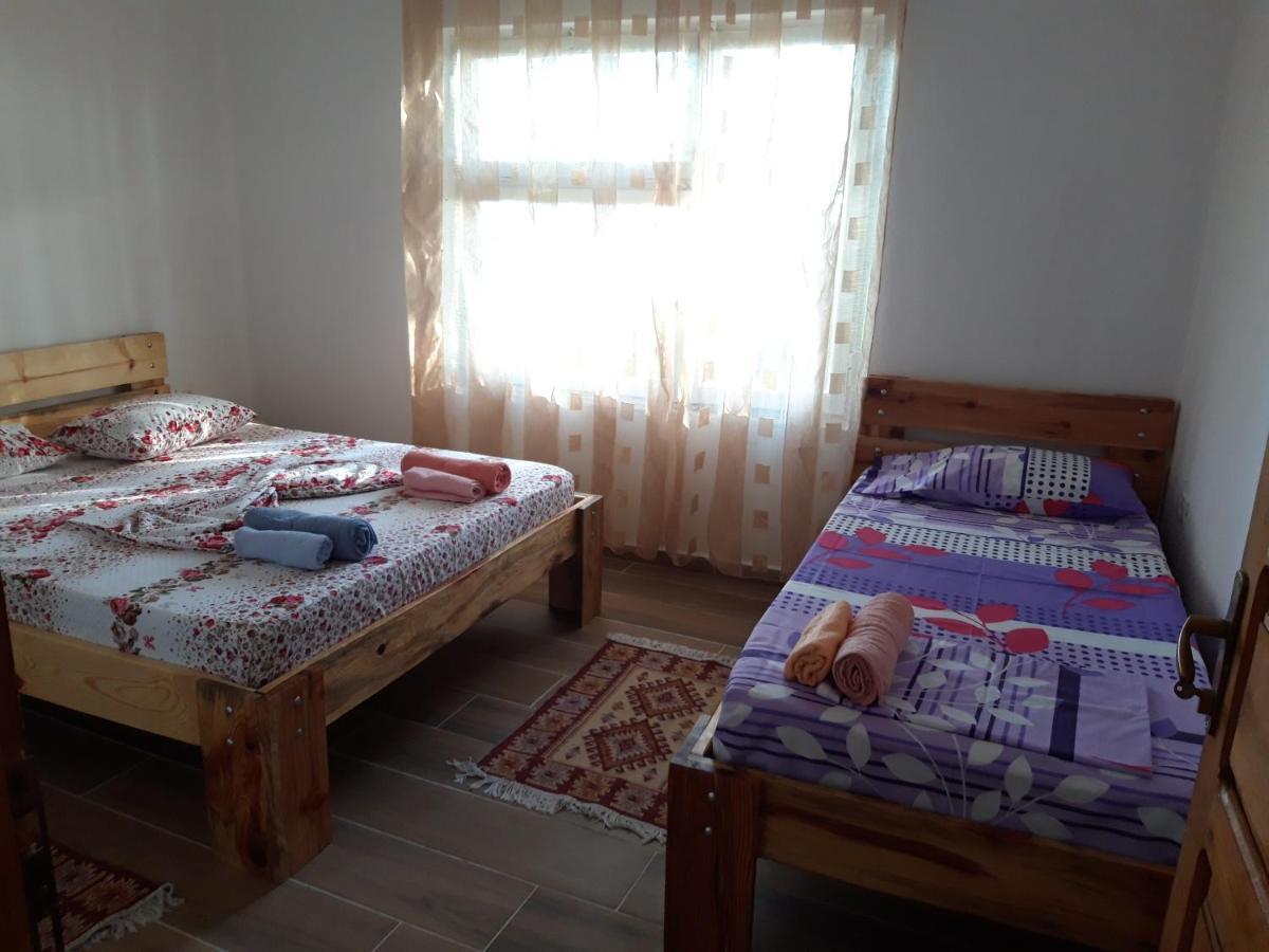 Bujtinat Skenderi Gjinar 2 Villa ภายนอก รูปภาพ
